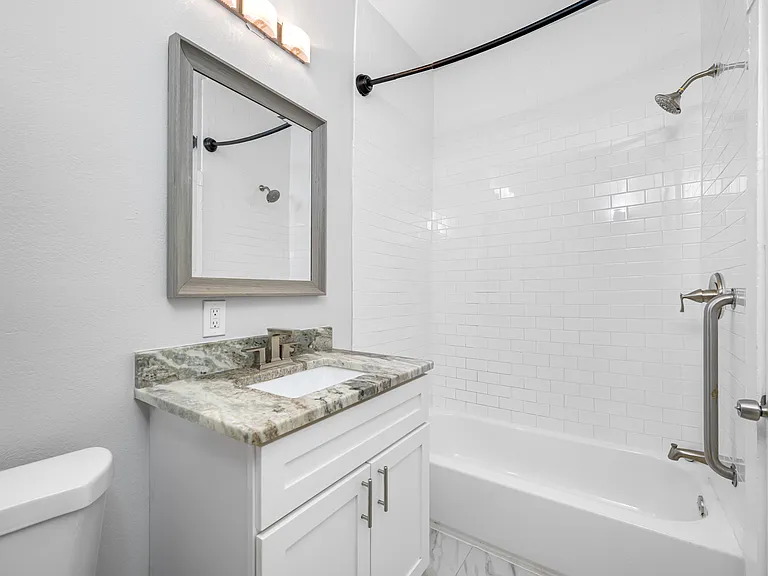 3313 W San Pedro St #2 — Photo 14