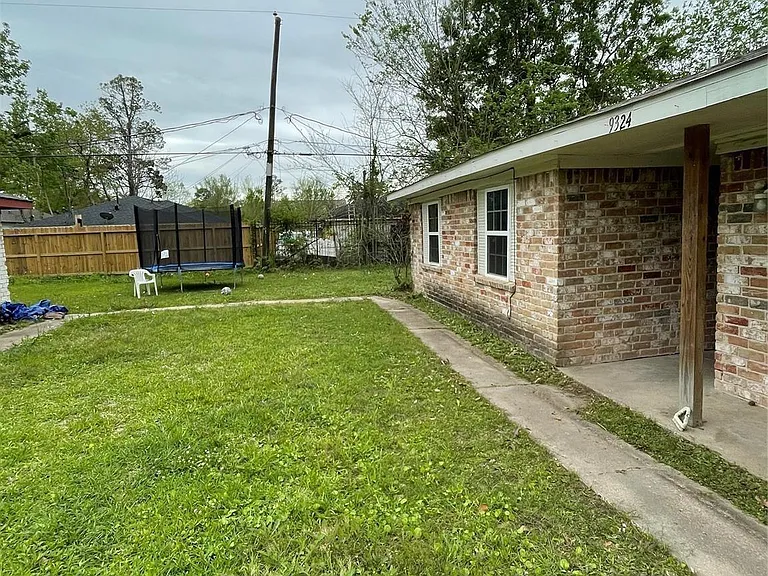 9322 Nyssa St — Photo 2