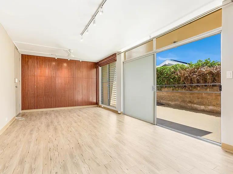 1323 Makiki St #A112 — Photo 6