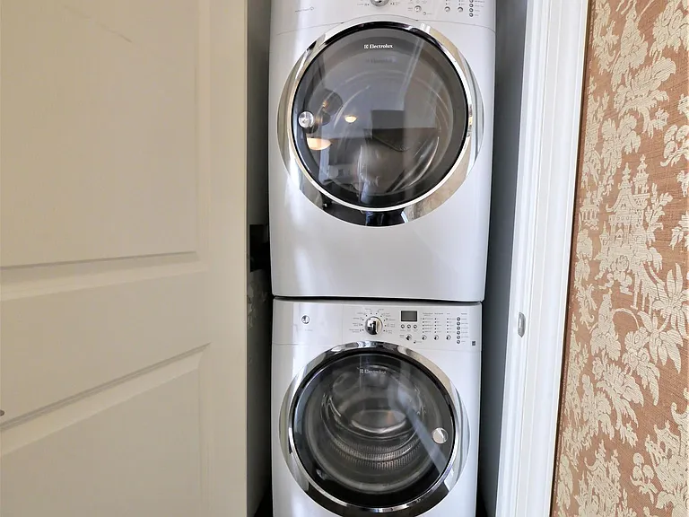 255 Laird Ave #15 — Photo 18