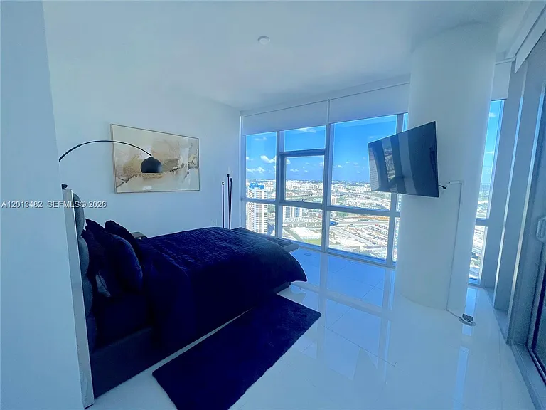 851 NE 1st Ave #2900 — Photo 18