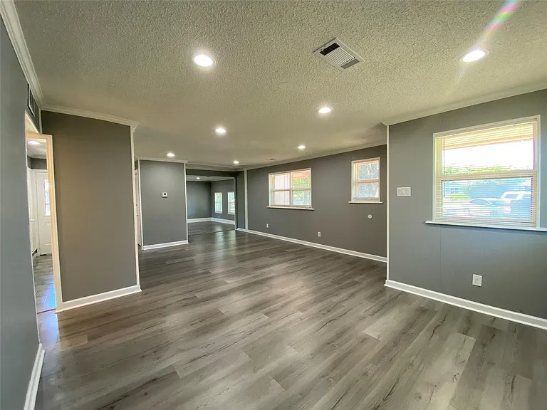 2813 Arcady Dr — Photo 7