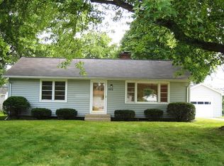 230 Douglas Rd, Batavia, IL 60510