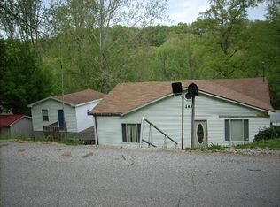 144 Roberts Rd, Dunbar, WV 25064