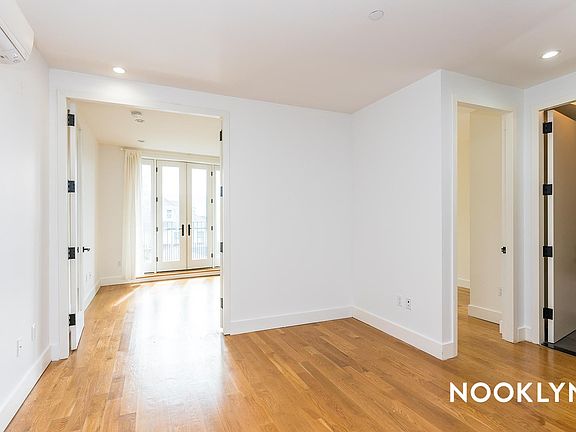 5th image of 195 Sullivan Pl APT 3B