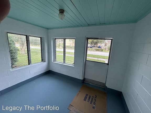 2nd image of 1176 W Minnesota Ave #11720793