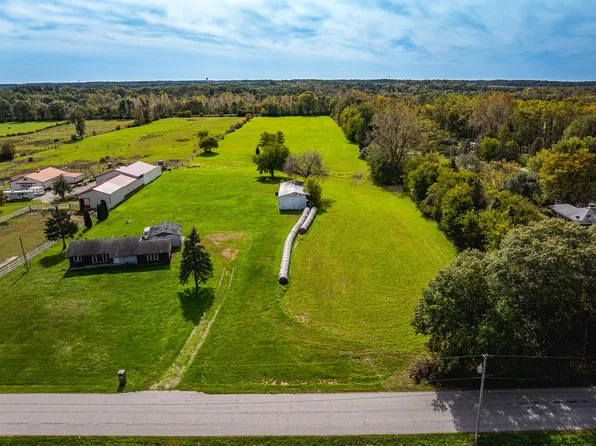 444 W 400 N, Valparaiso, IN 46385