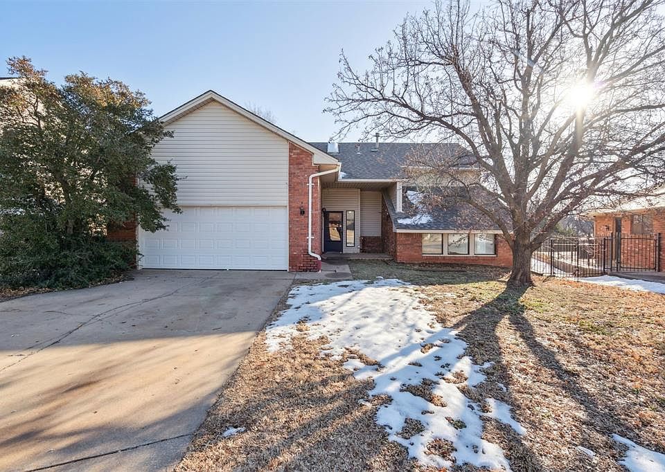 1st image of 11608 Kings Cir