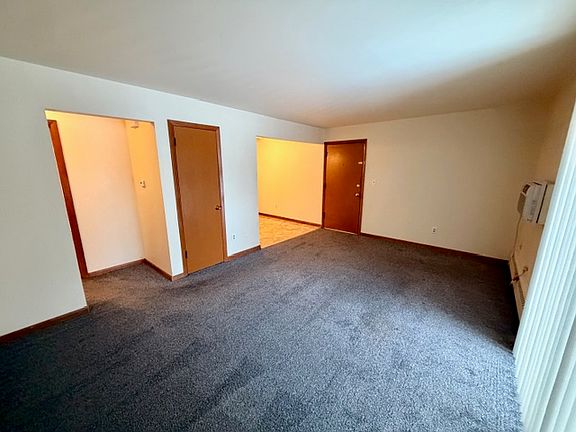 4th image of 4884 Flintridge Ct #4