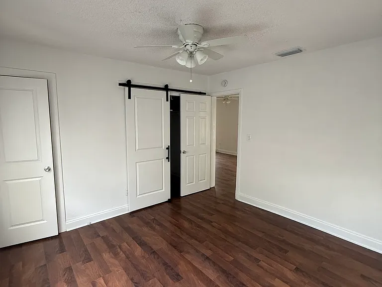 3401 W Union St — Photo 8