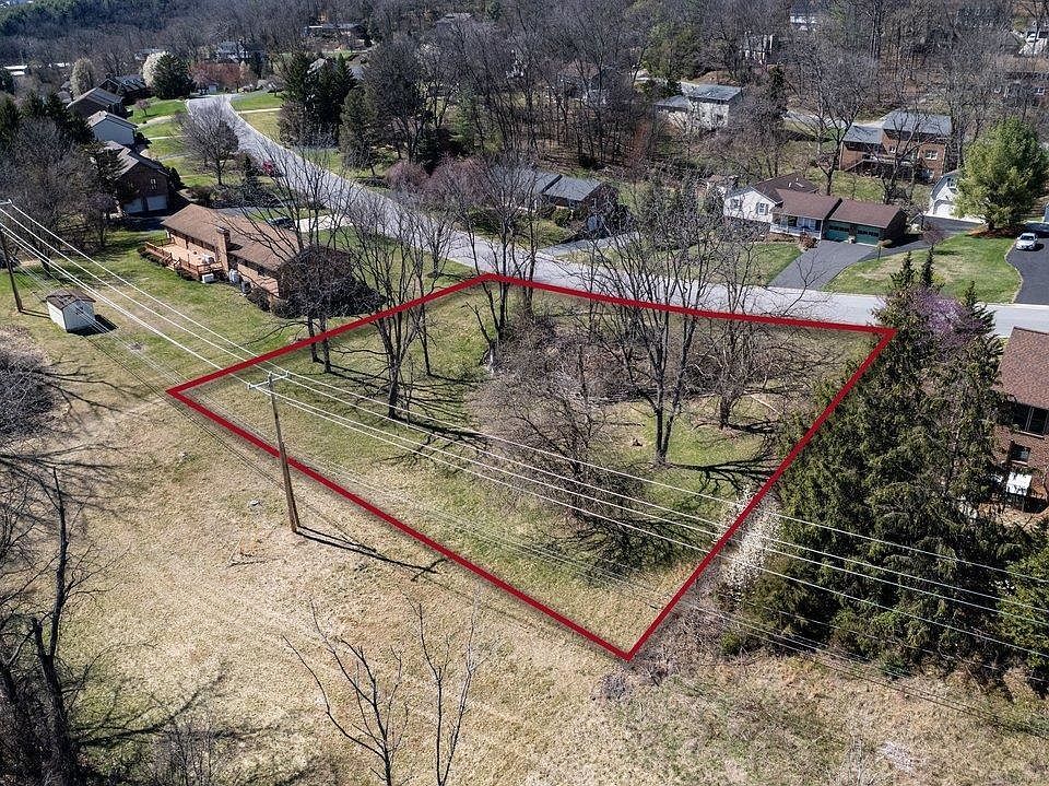 1st image of 810 Lammermoor Dr