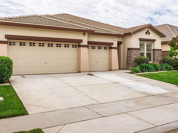 2nd image of 2757 McCarran Ln