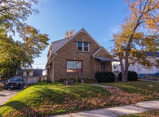 4859 S 7th St, Milwaukee, WI 53221