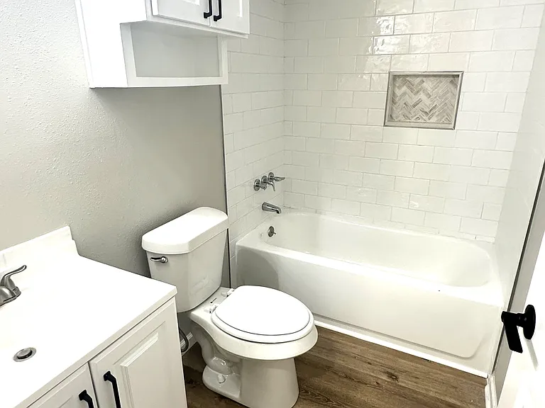 1410 E Mesquite Ln — Photo 8