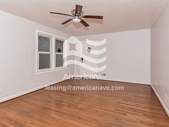 4494_004_wm_-_living_room_13332967.jpg