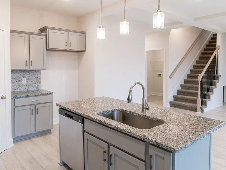 1454 Citadel Dr — Photo 4