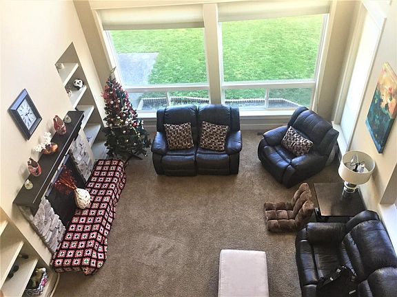 3rd image of 2316 236th Ave NE