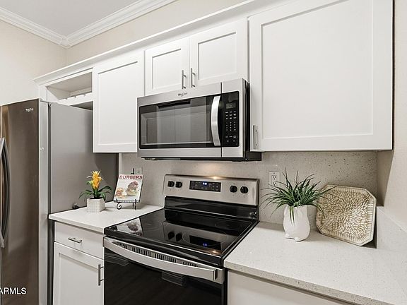 3rd image of 1126 W Elliot Rd Unit 1003