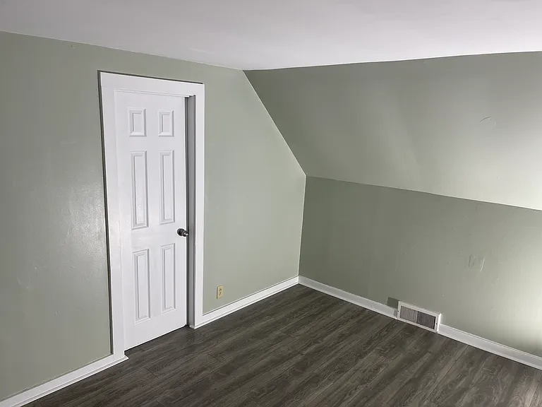 243 Grumbach Ave #2 — Photo 6