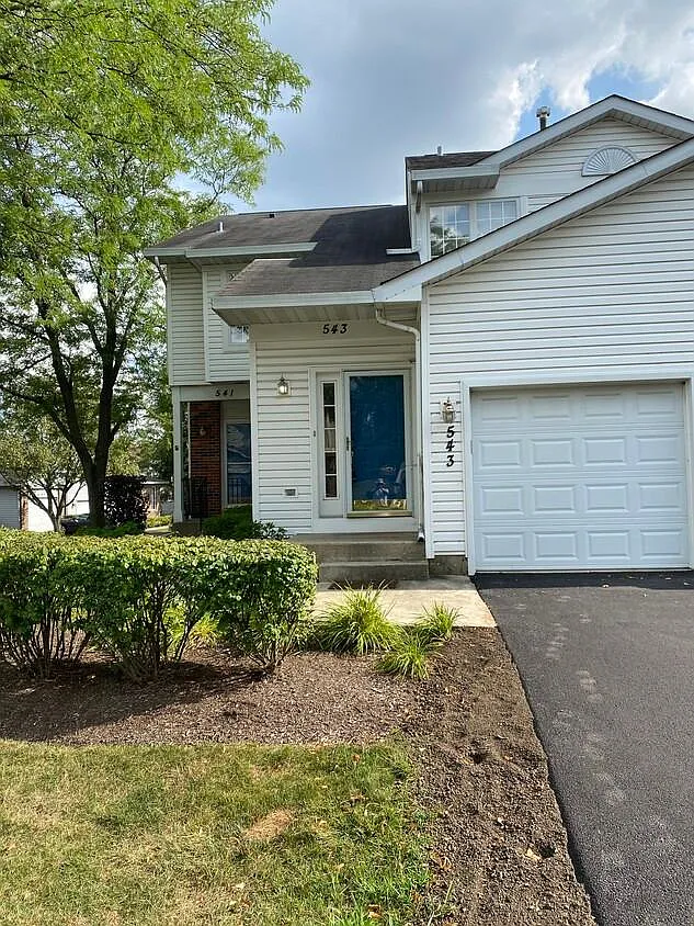 3 bed, 1800 sqft, $2,900 — Photo 1