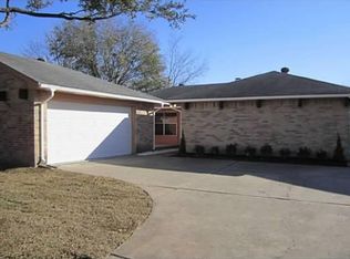 13603 Oak Ledge Dr, Houston, TX 77065