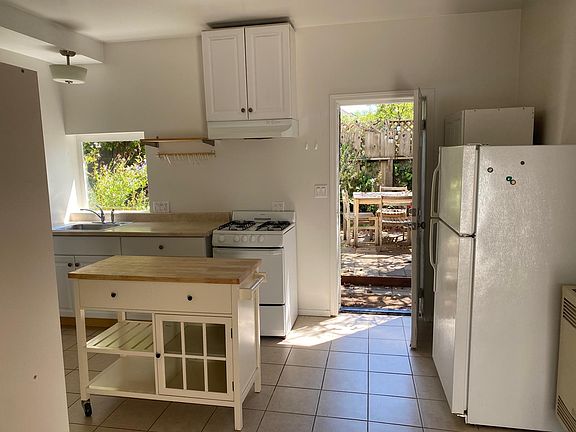 kitchen to back yard view