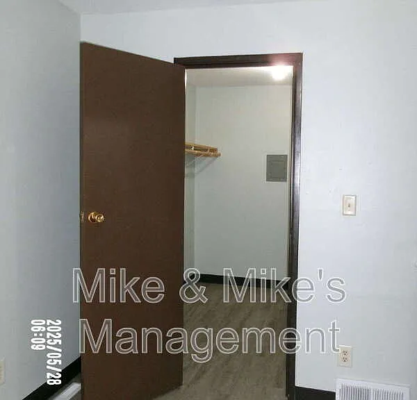 7452 N Granville Rd #1 — Photo 7