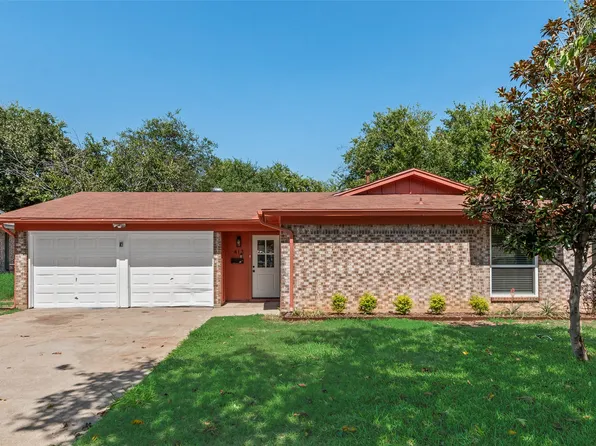 413 Wallace Dr, Crowley, TX 76036