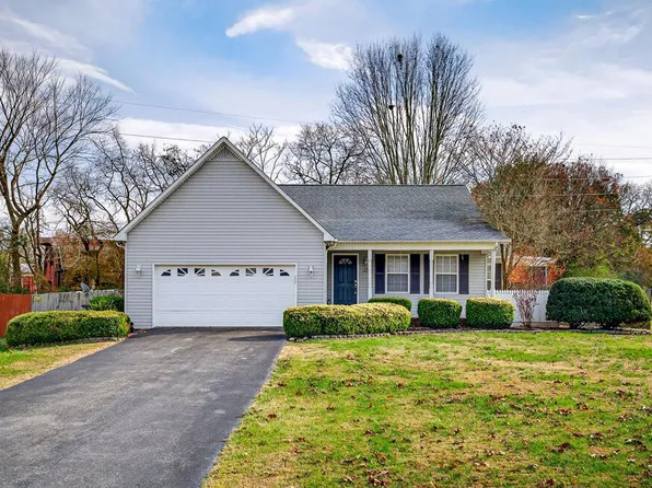 2818 Oak Haven Pl, Cookeville, TN 38506