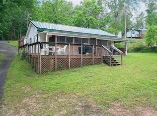 135 Blacksgate Cir, Cross Hill, SC 29332