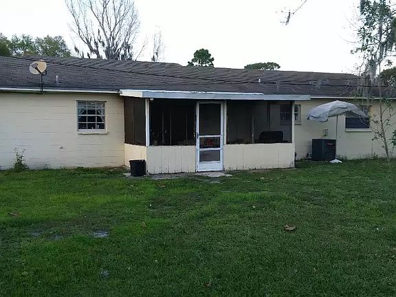 5th image of 3529 Lori Ln S