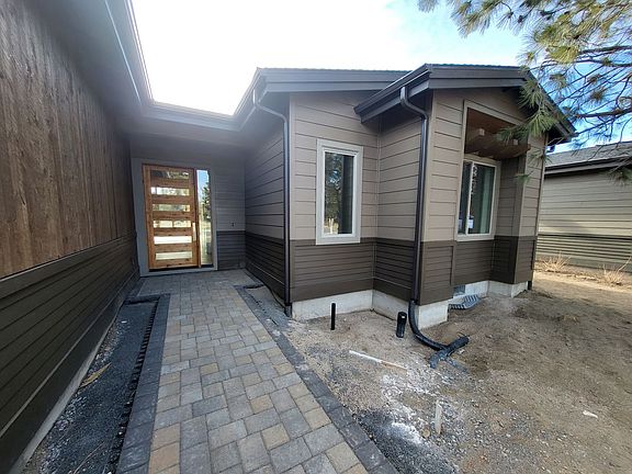 3rd image of 20293 SE Chandler Egan Way