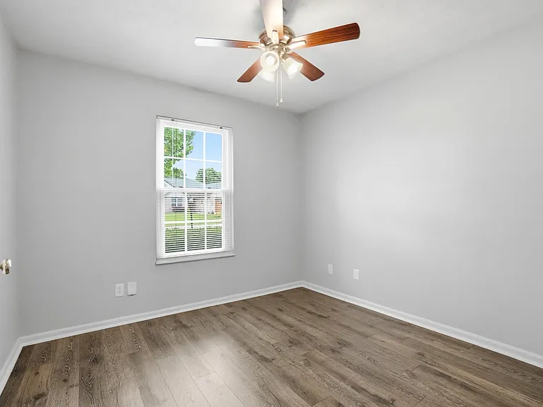 9083 Marquis Dr — Photo 24