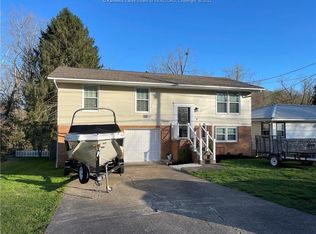 187 Riverbend Blvd, Saint Albans, WV 25177