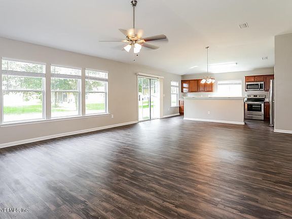 3rd image of 11583 Pleasant Creek Dr