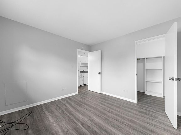 5th image of 2600 S 59th Ave APT 2