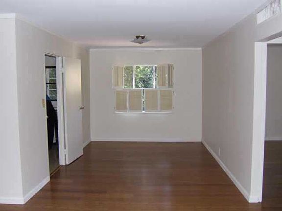 Dining alcove