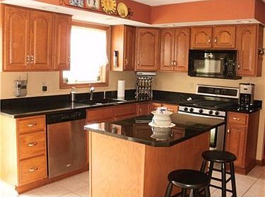 2nd image of 908 Sawgrass Dr