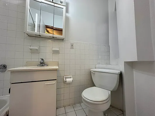 Rented by Douglas Elliman | media 6