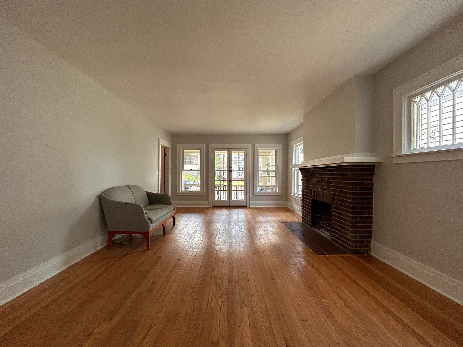 3 bed, 1332 sqft, $1,650 — Photo 4