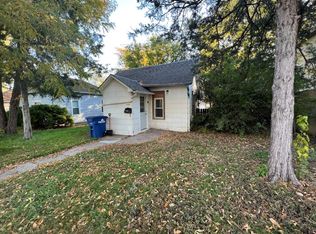 608 S Wisconsin St, Mitchell, SD 57301