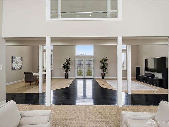 4th image of 7545 Deer Path Ct