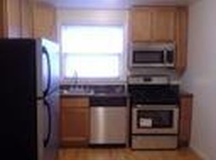 4264 W Nelson St #1, Chicago, IL 60641
