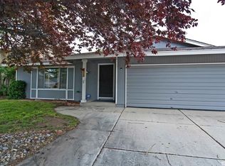 1476 Heather Ct, Sparks, NV 89434