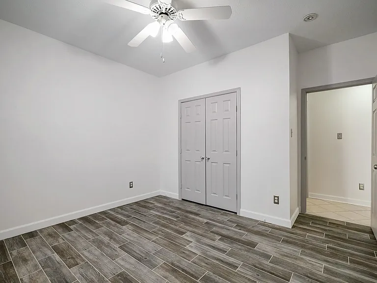 17407 Winfield Sq — Photo 22