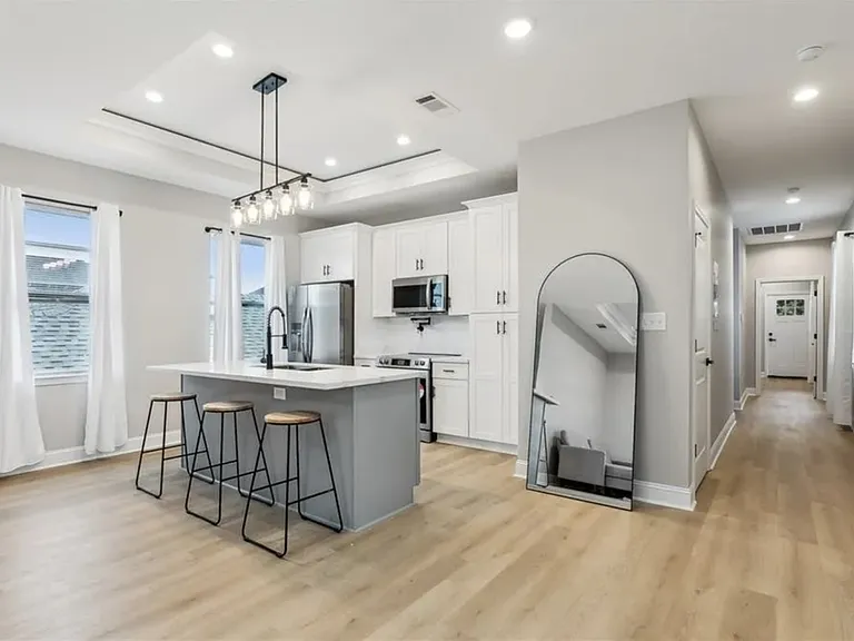 3521 Gibson St #3521 — Photo 2