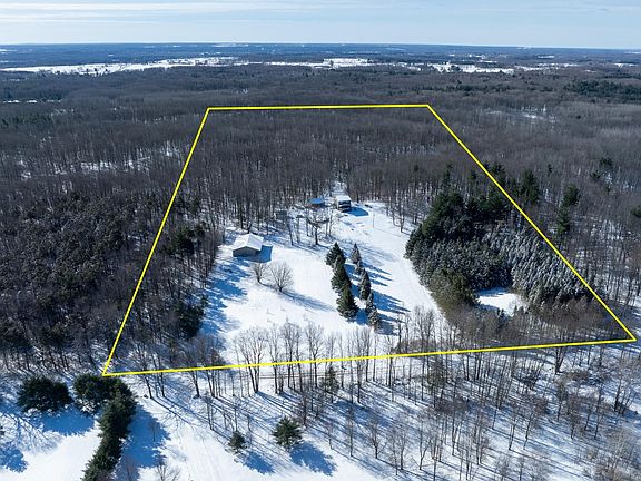 5th image of 8555 Eleven Mile Rd