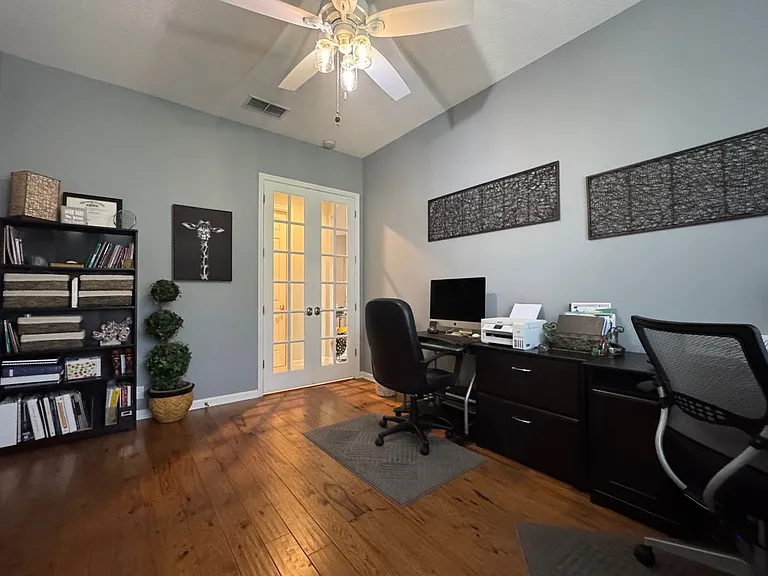 4911 Toproyal Ln — Photo 24