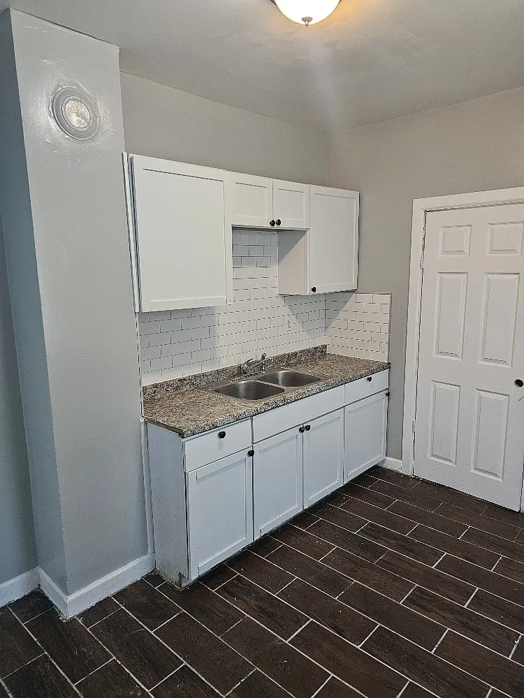 3 bed, 1272 sqft, $1,250 — Photo 3