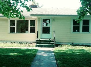 1114 Juniper Ave, Godfrey, IL 62035